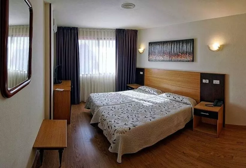 Chambre Standard Individuelle, Piedra