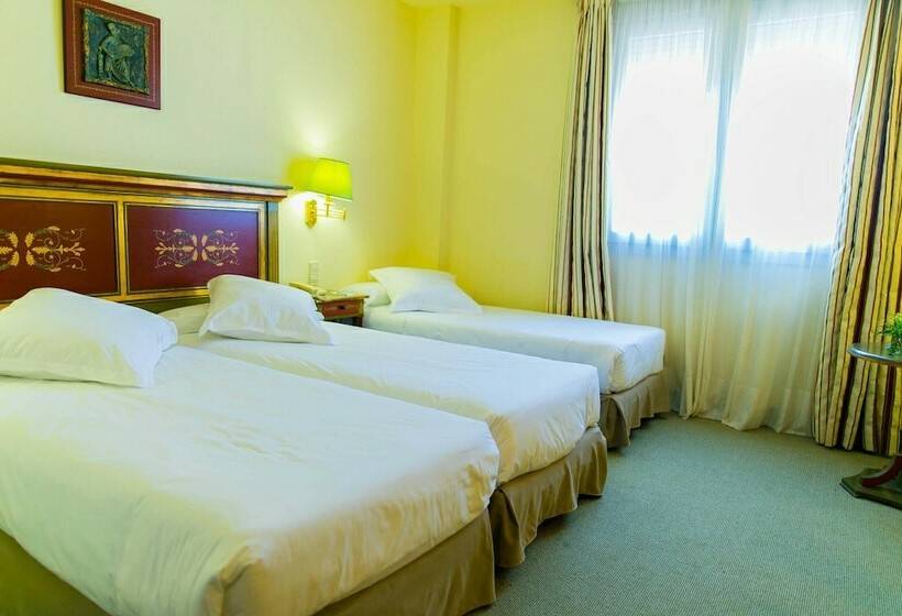 اتاق استاندارد سه نفره, Velada Merida