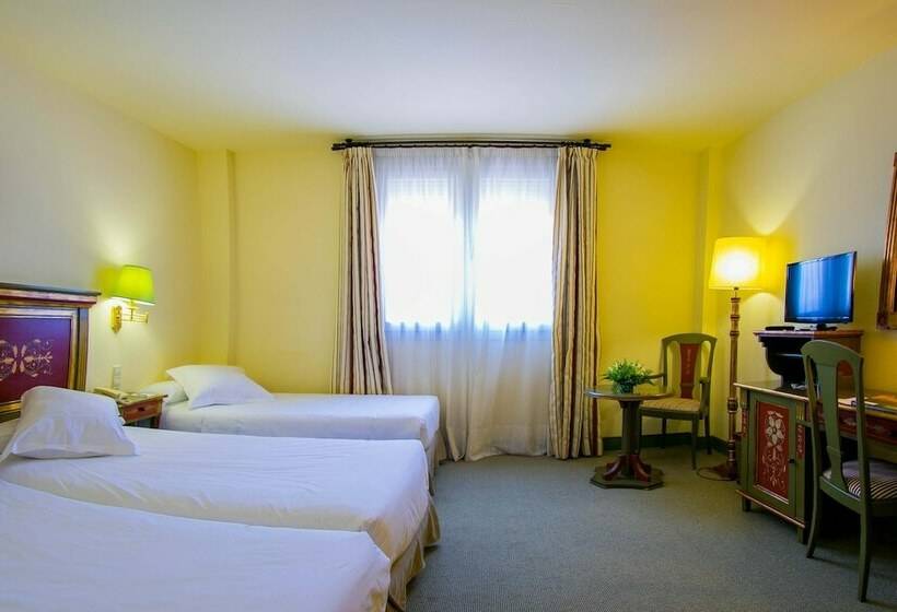 اتاق استاندارد سه نفره, Velada Merida