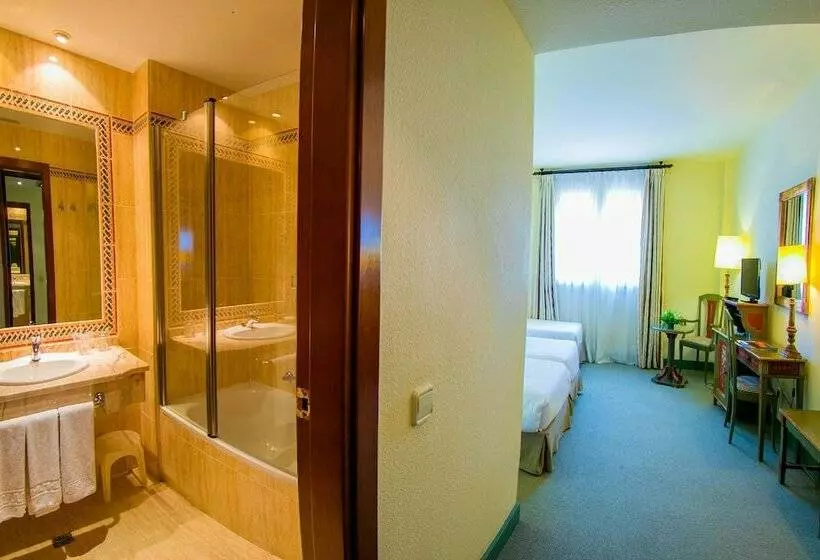 Cameră Triplă Standard, Velada Merida