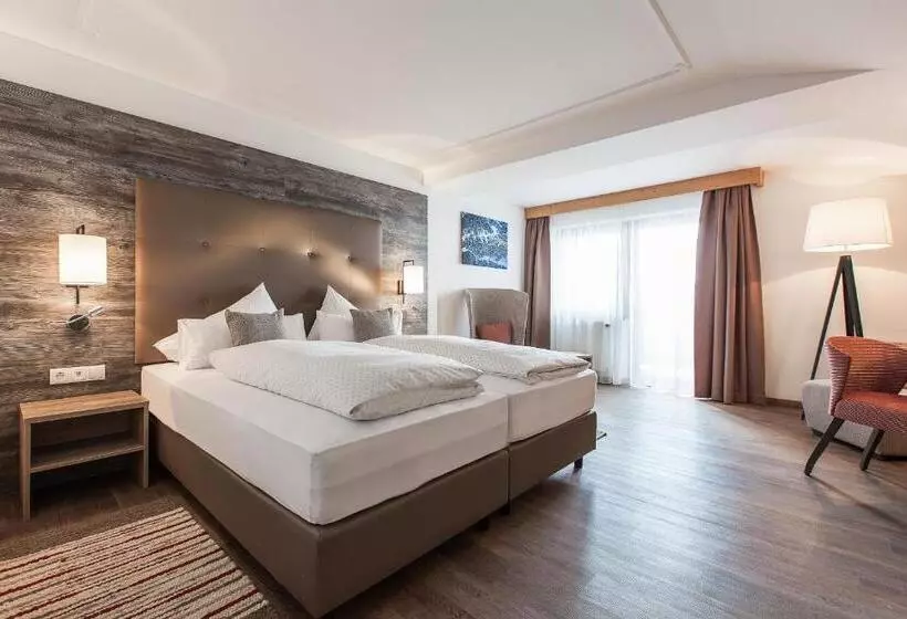 スーペリアールーム, Alpenhotel Tirolerhof