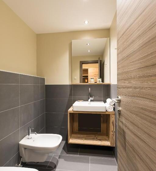 جناح مطلّ علي الجبل, Alpenhotel Tirolerhof