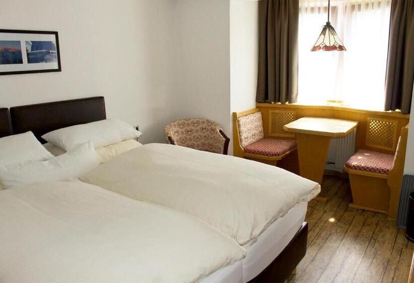 Номер Economy, Alpenhotel Tirolerhof