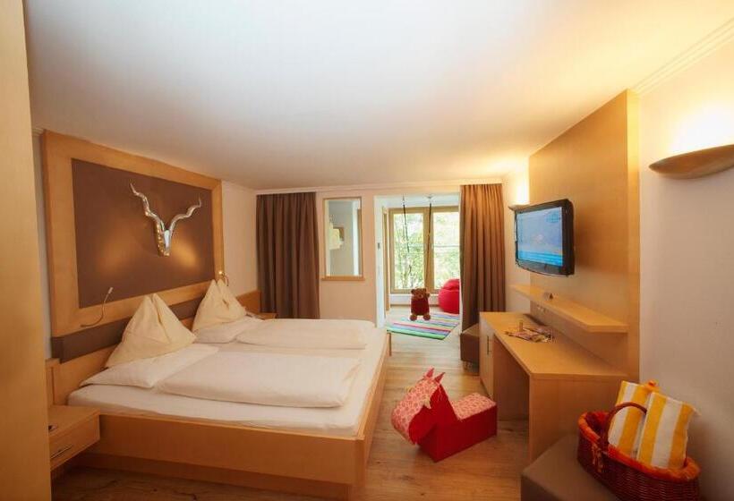 패밀리 스튜디오, Familotel Amiamo