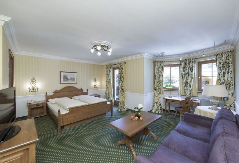 디럭스 룸 가든 전망, Das Central – Alpine . Luxury . Life