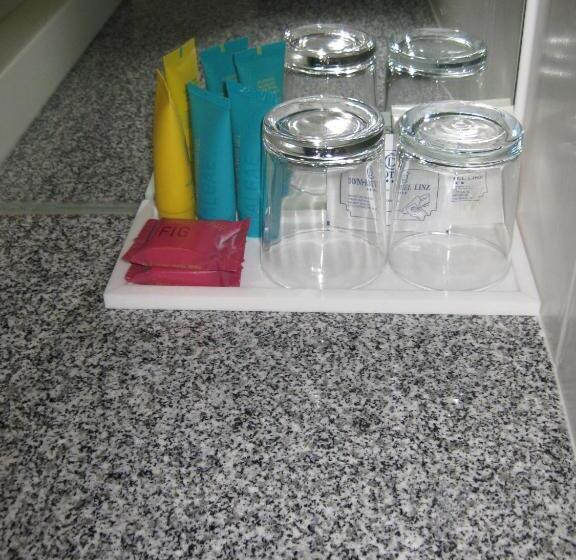 اتاق سوپریور یک تخته, Dom