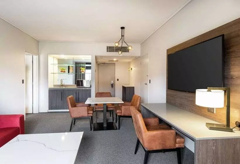 山の見えるジュニアスイート, Doubletree By Hilton Alice Springs