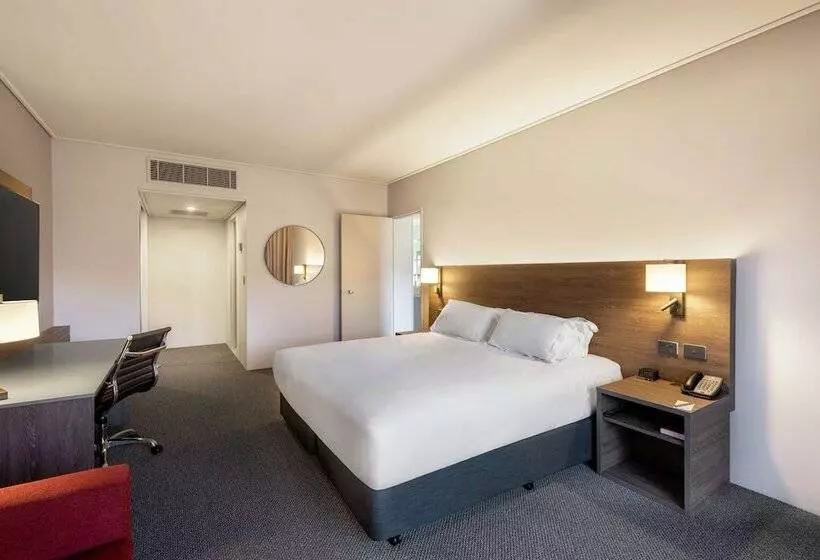 山の見えるジュニアスイート, Doubletree By Hilton Alice Springs