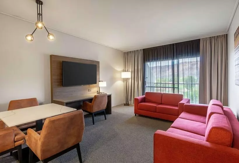 山の見えるジュニアスイート, Doubletree By Hilton Alice Springs