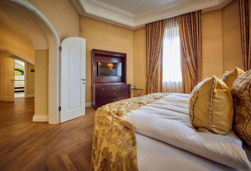 スイート, Falkensteiner Schlosshotel Velden – The Leading Hotels Of The World