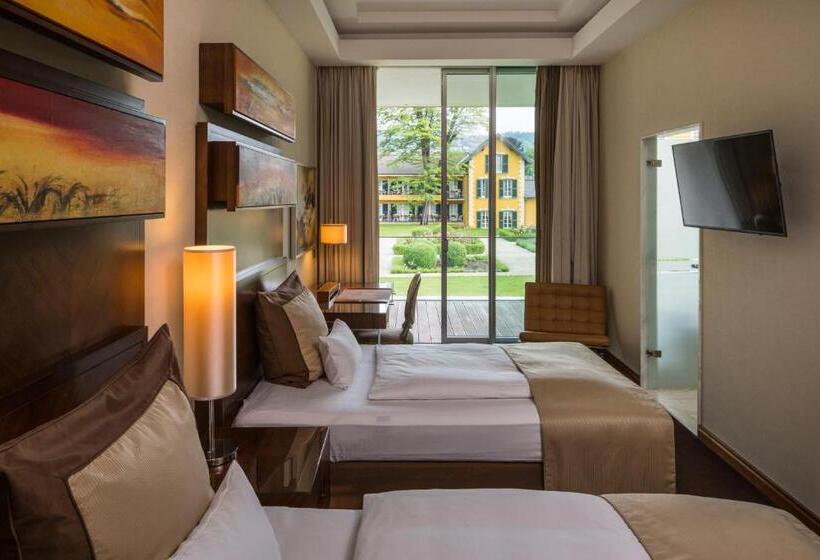 スーペリアールーム, Falkensteiner Schlosshotel Velden – The Leading Hotels Of The World