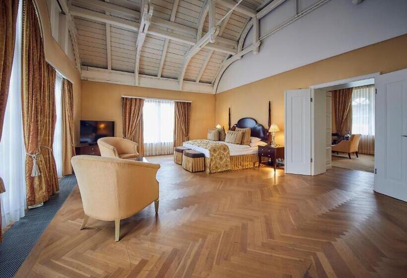 テラス付スイート, Falkensteiner Schlosshotel Velden – The Leading Hotels Of The World