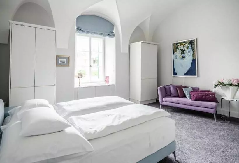 سوییت خانوادگی, Falkensteiner Schlosshotel Velden – The Leading Hotels Of The World
