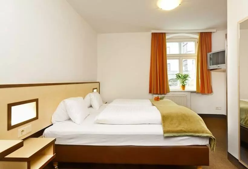 اتاق استاندارد, Goldene Krone Innsbruck