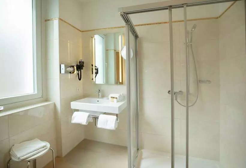 Quarto clássico, Gollner