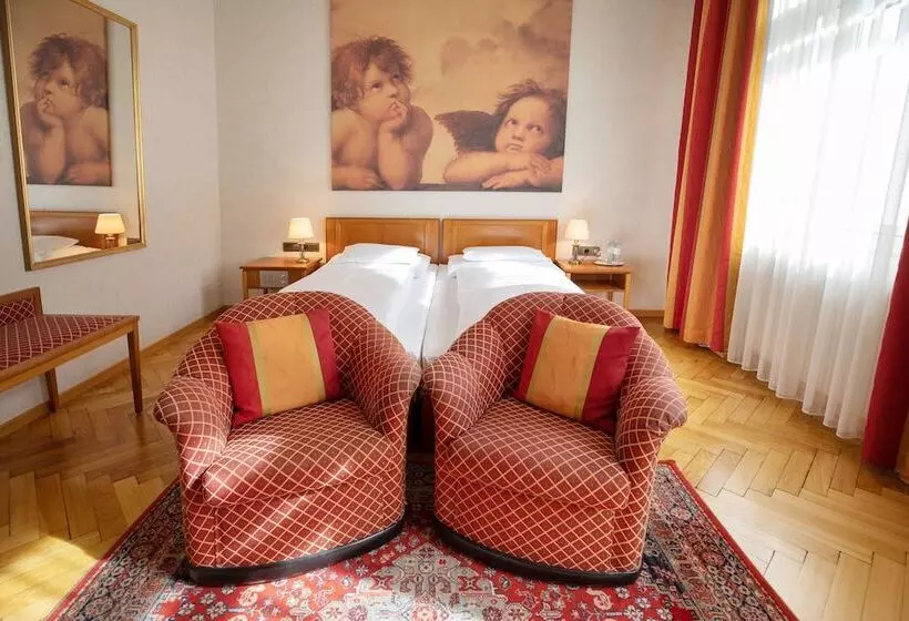 Quarto clássico, Gollner