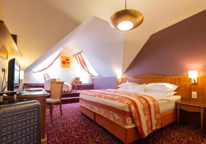 اتاق لوکس, Josefshof Am Rathaus