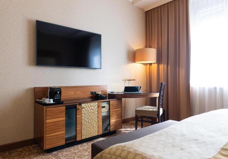 اتاق لوکس, Josefshof Am Rathaus