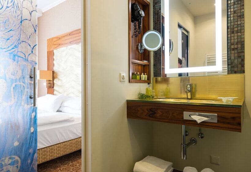 اتاق لوکس, Josefshof Am Rathaus