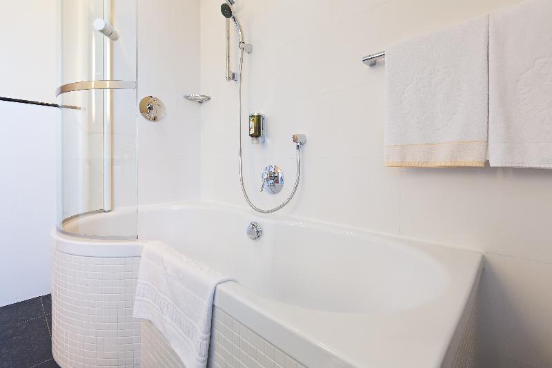 سوییت جونیور, Kaiserhof Wien