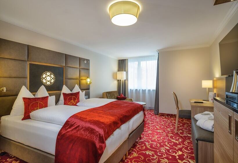 Классический Номер, Norica   Thermenhotels Gastein Mit Dem Bademantel Direkt In Die Therme
