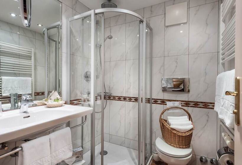 اتاق استاندارد با بالکن, Norica   Thermenhotels Gastein Mit Dem Bademantel Direkt In Die Therme