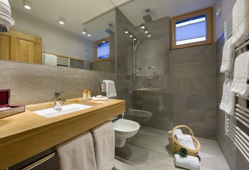 スイート, Norica   Thermenhotels Gastein Mit Dem Bademantel Direkt In Die Therme