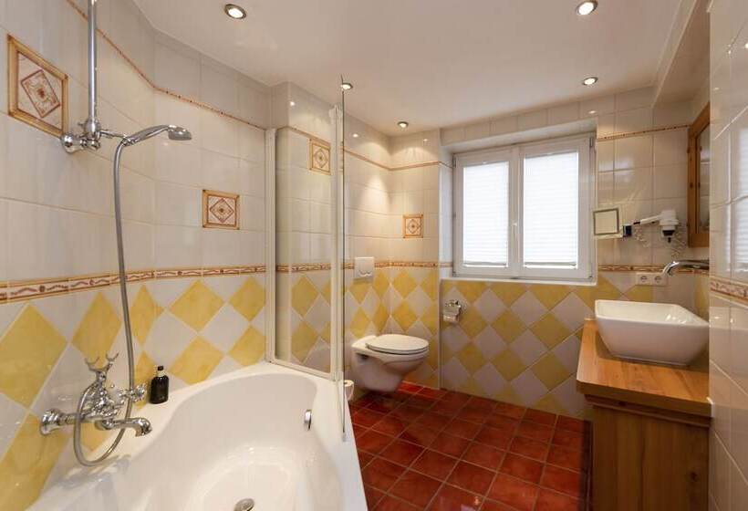 豪华房间, Sandhof