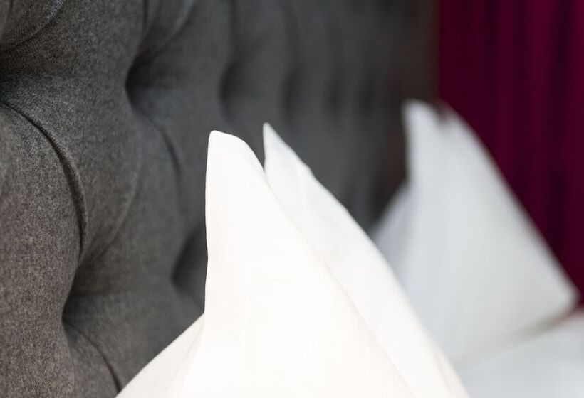 豪华套房, Sandhof