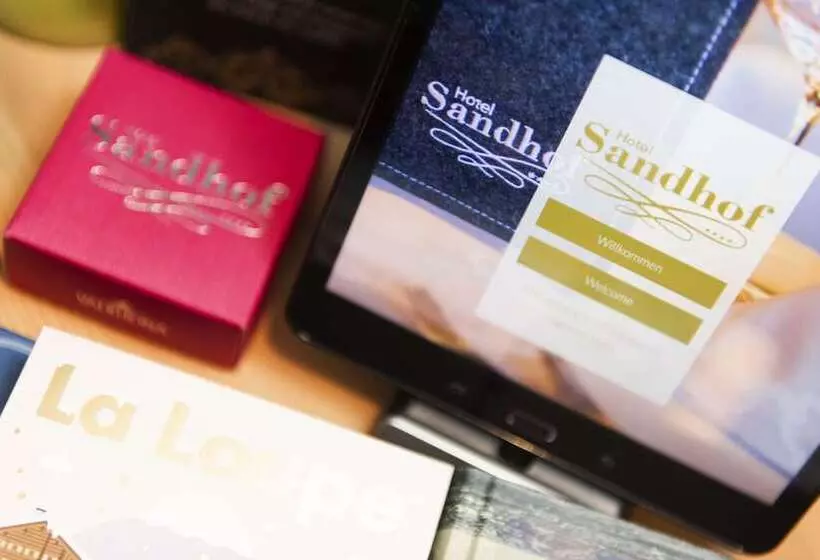 سوییت لوکس, Sandhof