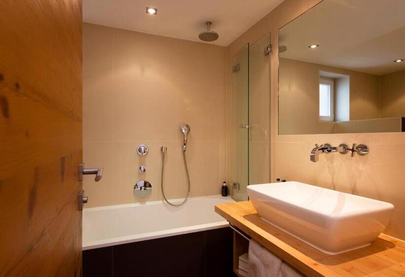 豪华房间, Sandhof