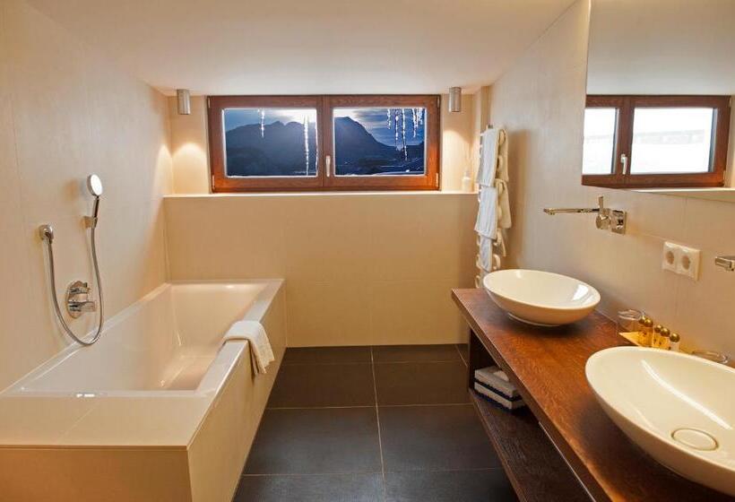 豪华套房, Sandhof