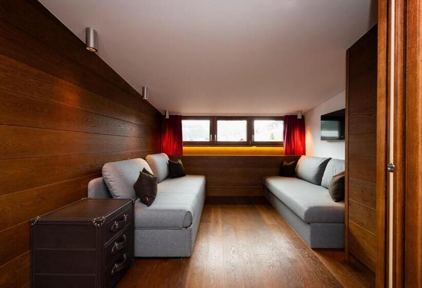 豪华套房, Sandhof