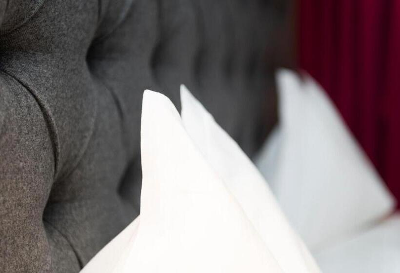 패밀리 주니어 스위트, Sandhof