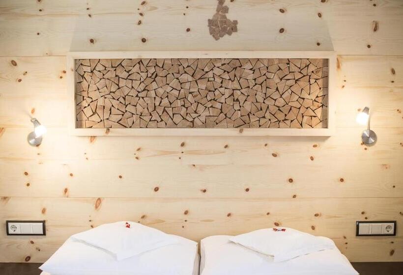 Номер Superior с Балконом, Seefelderhof