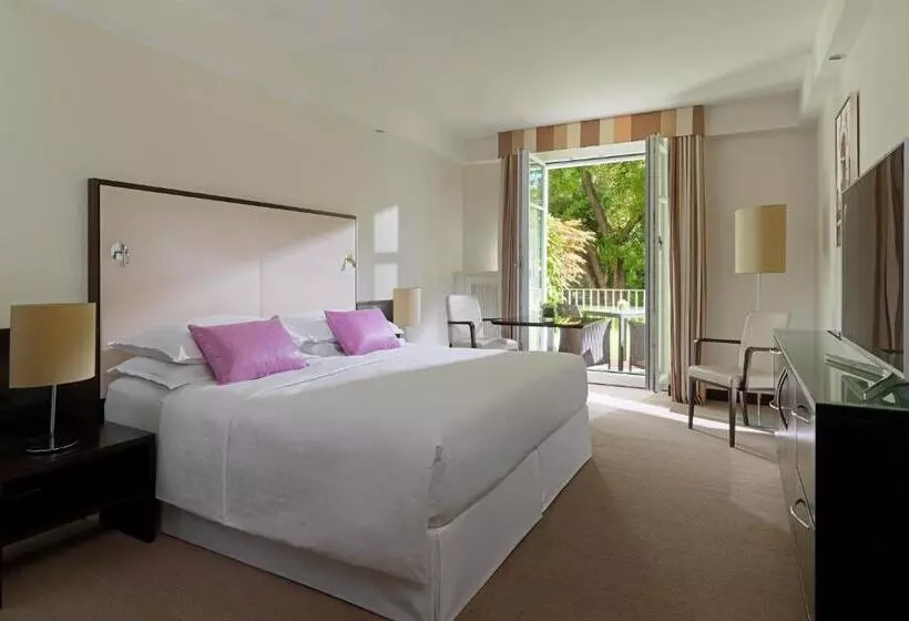 اتاق استاندارد با تراس, Sheraton Grand Salzburg