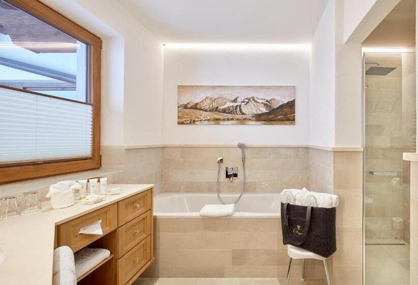 Студия Стандарт, Singer – Relais & Châteaux