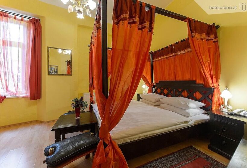 اتاق استاندارد تم دار, Urania