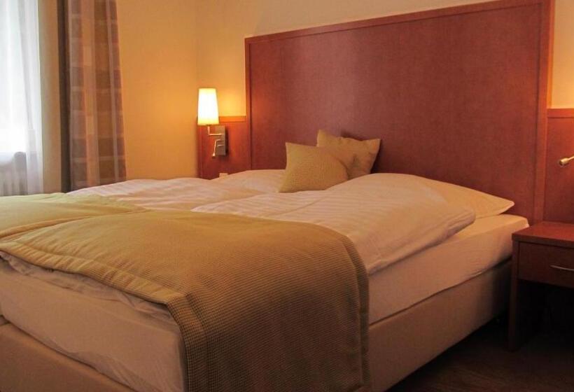 חדר סטנדרט, Walkner