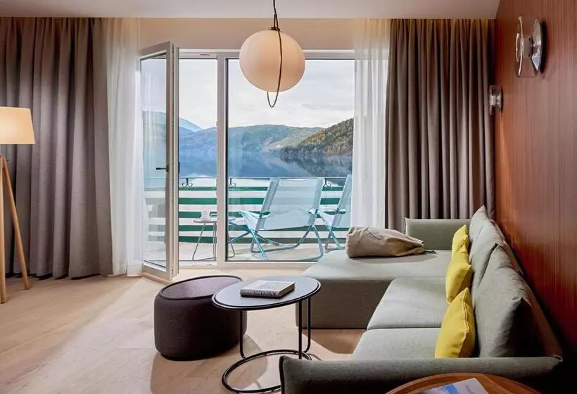 Suite with lake view, Seeglück Hotel Forelle Superior
