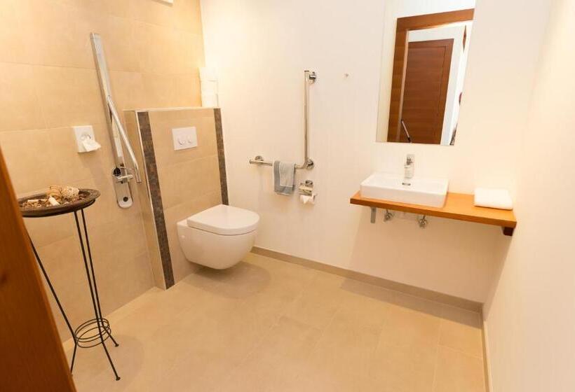 سوییت جونیور با بالکن, Seehotel Ressmann