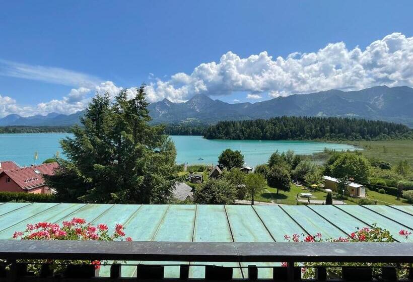 Suite with lake view, Seehotel Ressmann