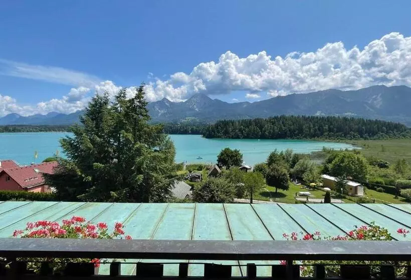 Suite with lake view, Seehotel Ressmann