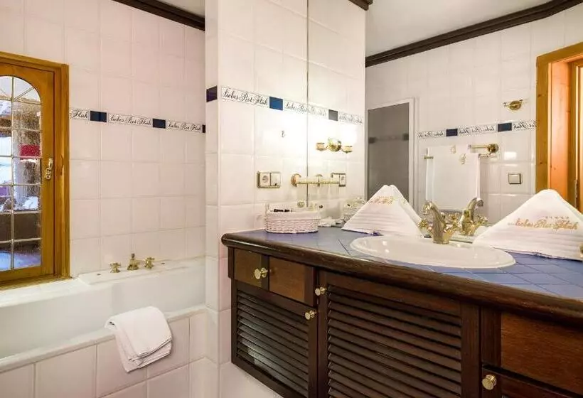 バルコニー付きスタンダードルーム, Wellnesshotel ...liebes Rot Flüh