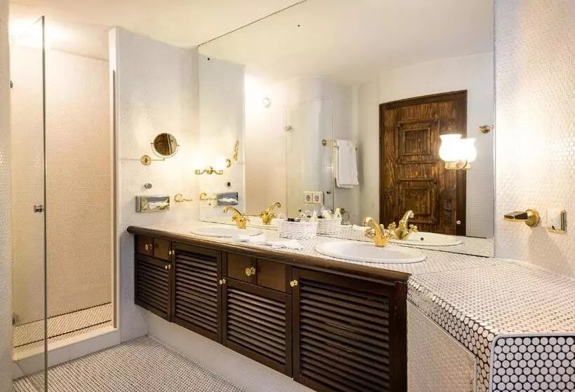 デラックススイート, Wellnesshotel ...liebes Rot Flüh