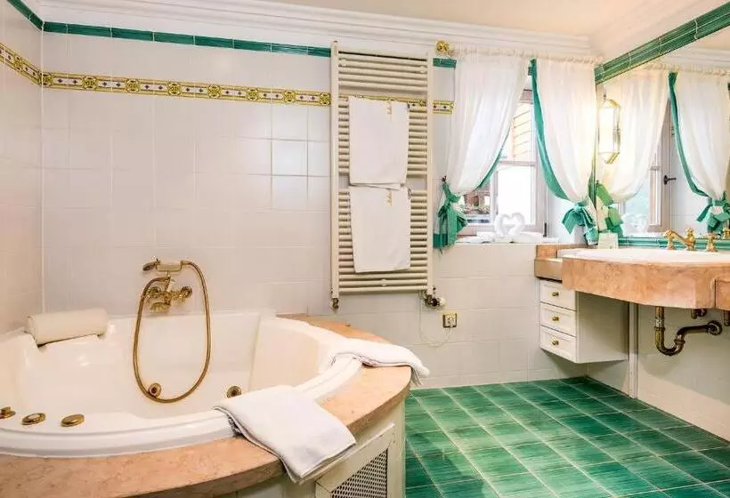 デラックススイート, Wellnesshotel ...liebes Rot Flüh