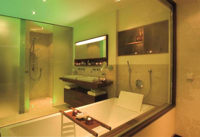 Family Suite, Wellnesshotel ...liebes Rot Flüh