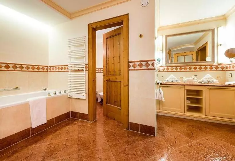 デラックススイート, Wellnesshotel ...liebes Rot Flüh