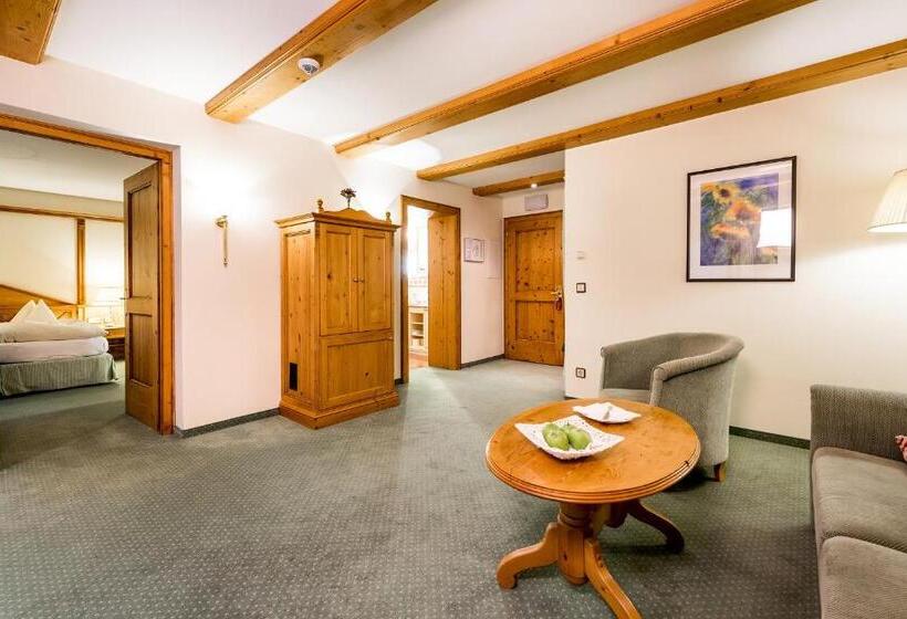 Люкс Повышенной Комфортности, Wellnesshotel ...liebes Rot Flüh