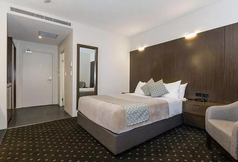 デラックスルーム, Bankstown Motel 10